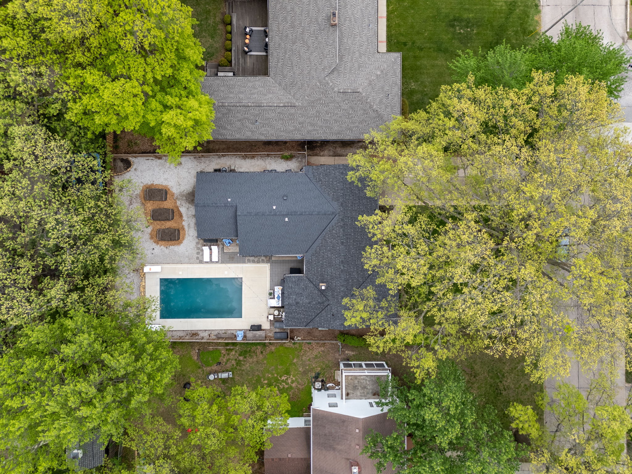 Neighborhood — Wide