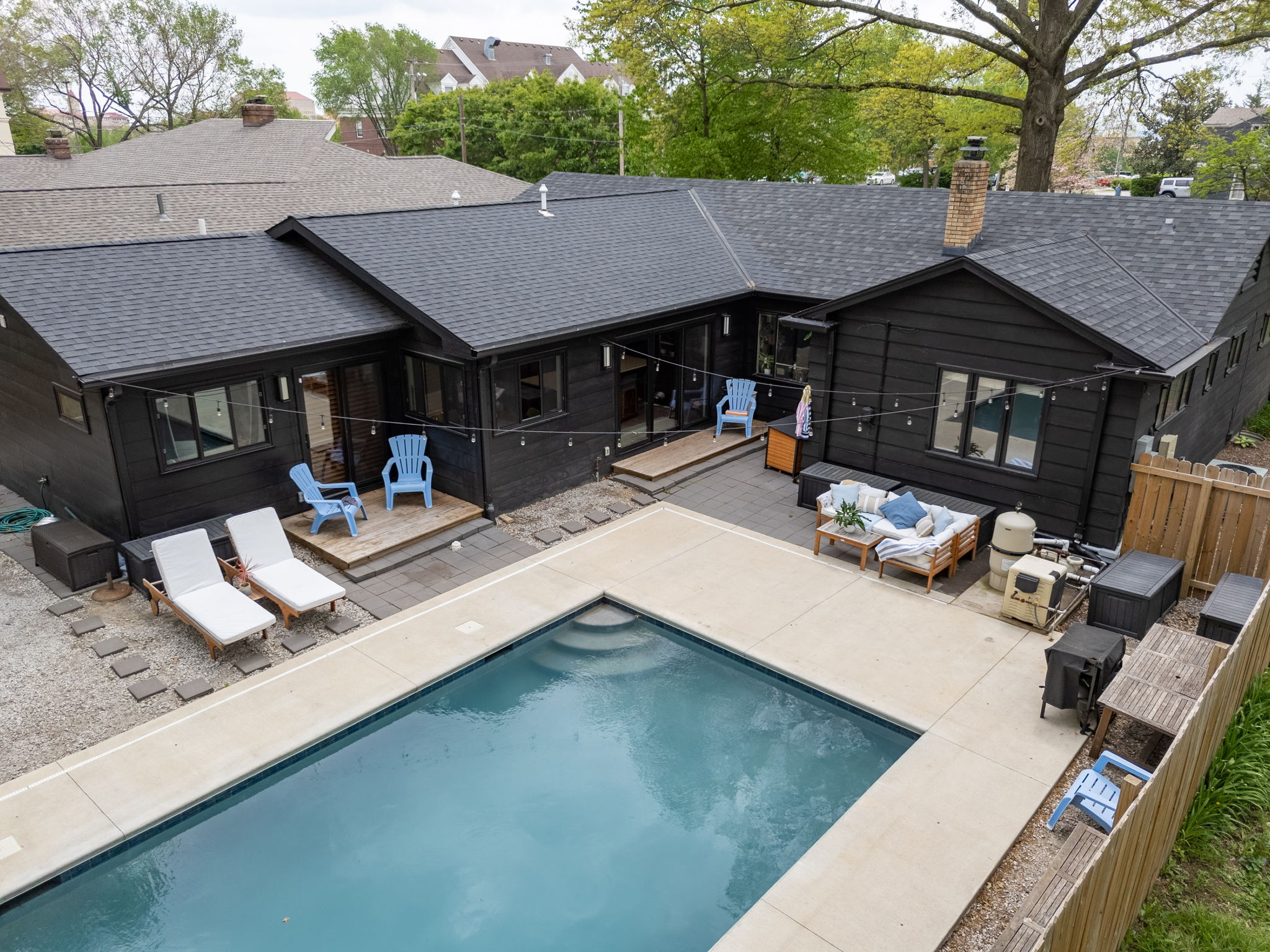 Pool & Outdoor Living