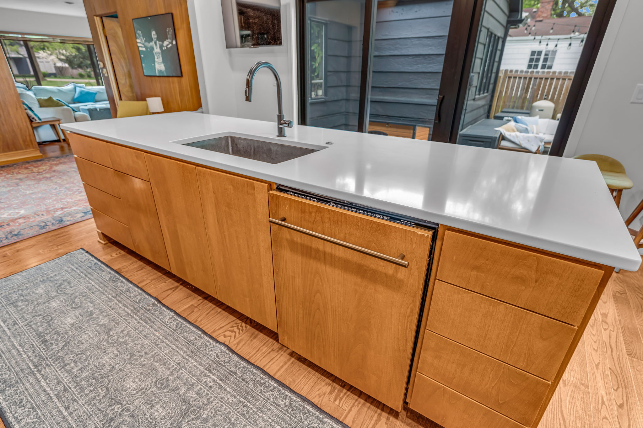 Kitchen — Island Detail