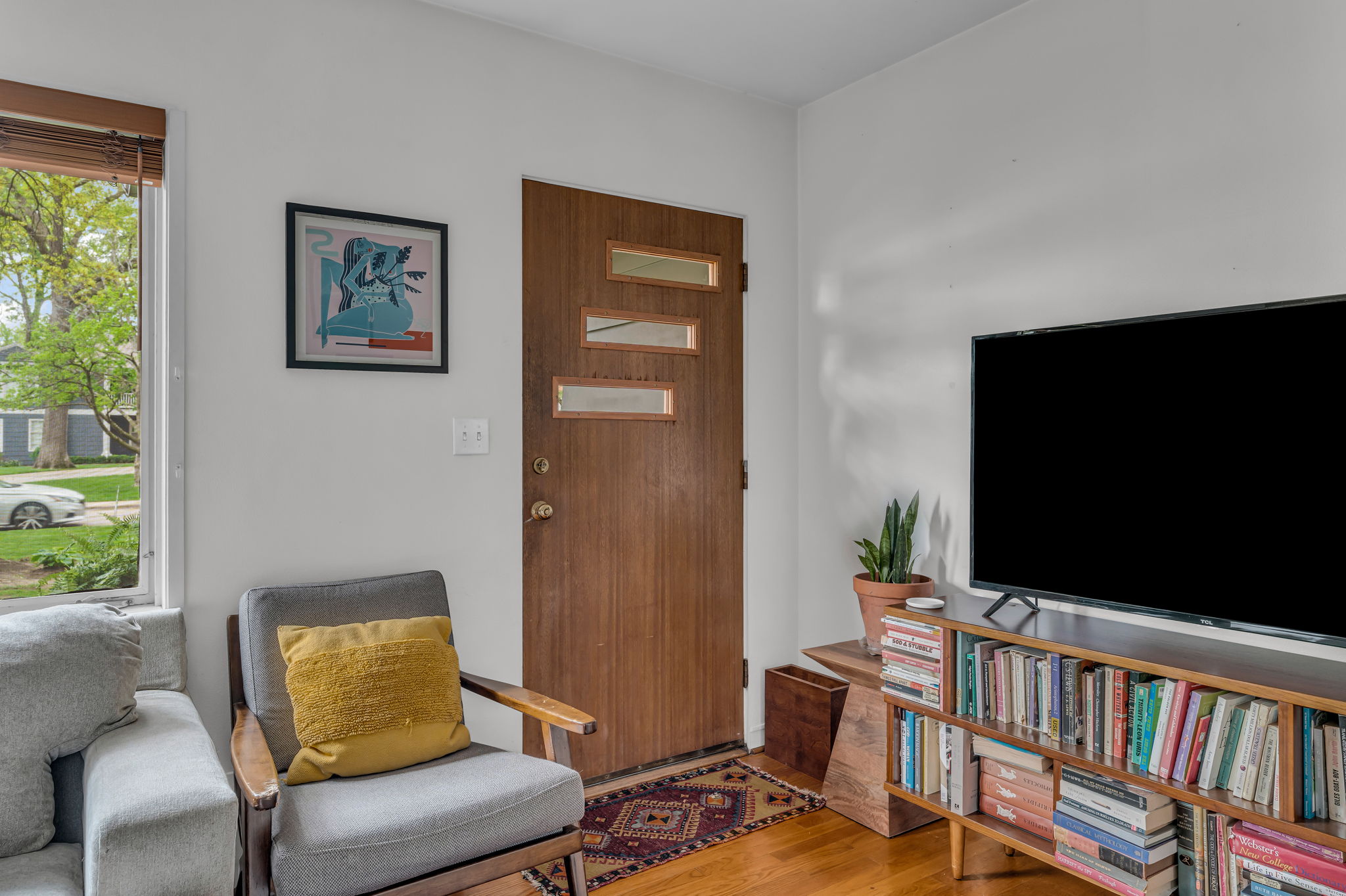 Living Room — Entry