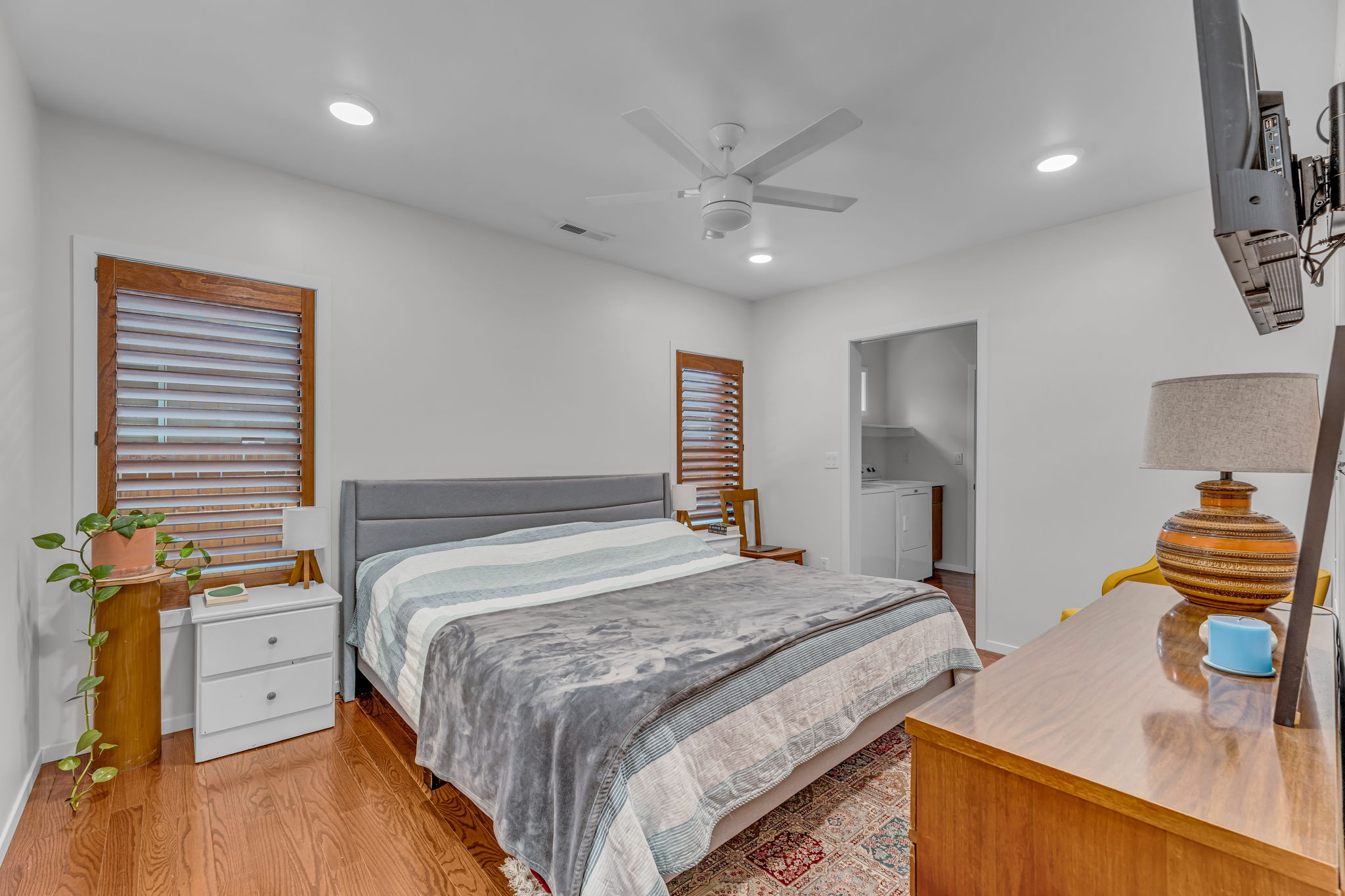 Primary Bedroom — Wide